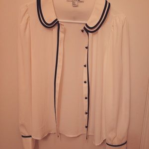 Black and White Peter Pan Collar Top