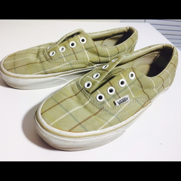 Vans - Picture 2 of 4
