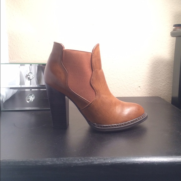 Brown ankle boots