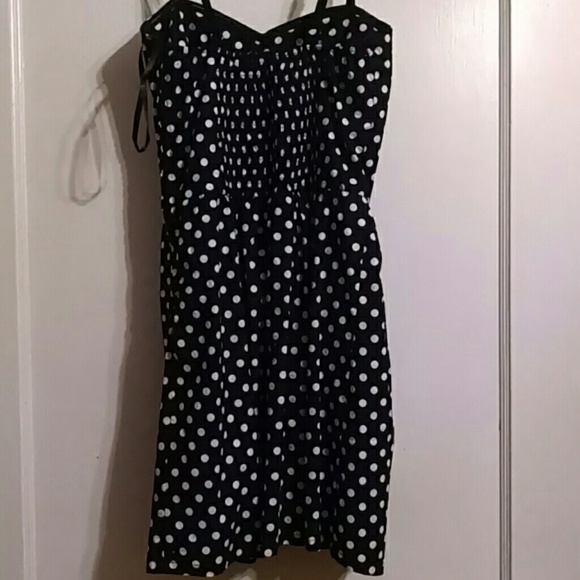 Super cute black dress - Picture 2 of 3