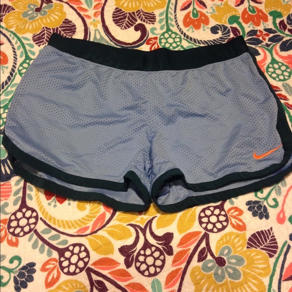 Outerwear - Nike dri fit pro shorts