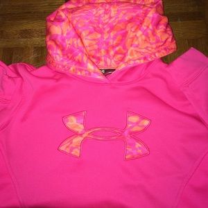 Never worn, under armour hoodie, kids large