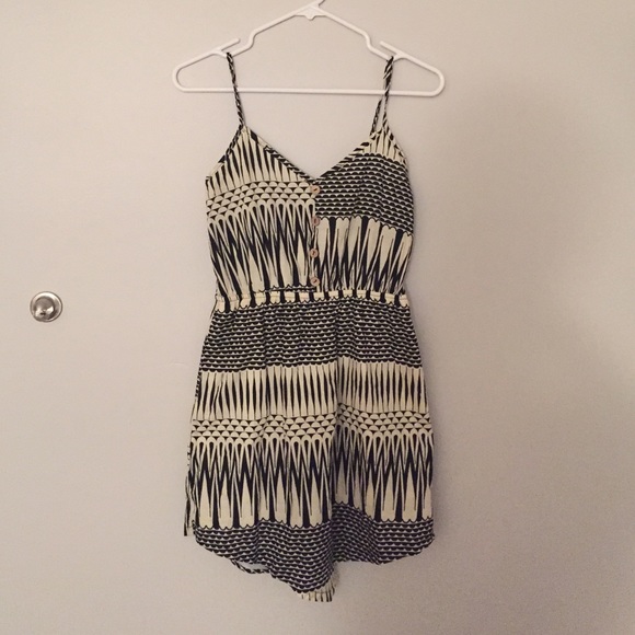 Aztec Dress - Picture 1 of 3