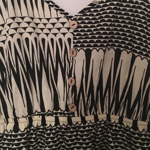 Aztec Dress - Picture 2 of 3