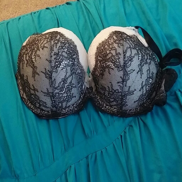 36DDD Victorias Secret Bra