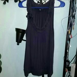 L Dark gray dressy tank with flower