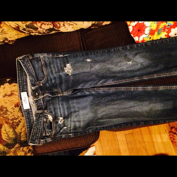Hollister Dark Wash Distressed Skinny Jeans