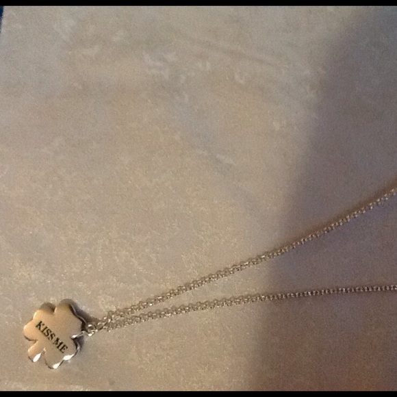 Lucky "Kiss Me" Clover Charm Necklace - Picture 2 of 3