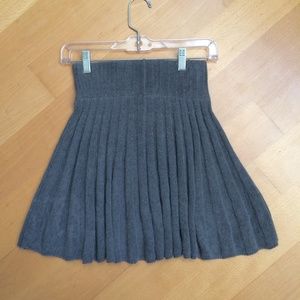 BRANDY MELVILLE FALL gray skirt