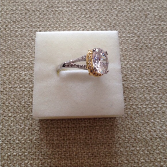 🆕 5.5ct Grand Oval Engagement Ring - Picture 2 of 4