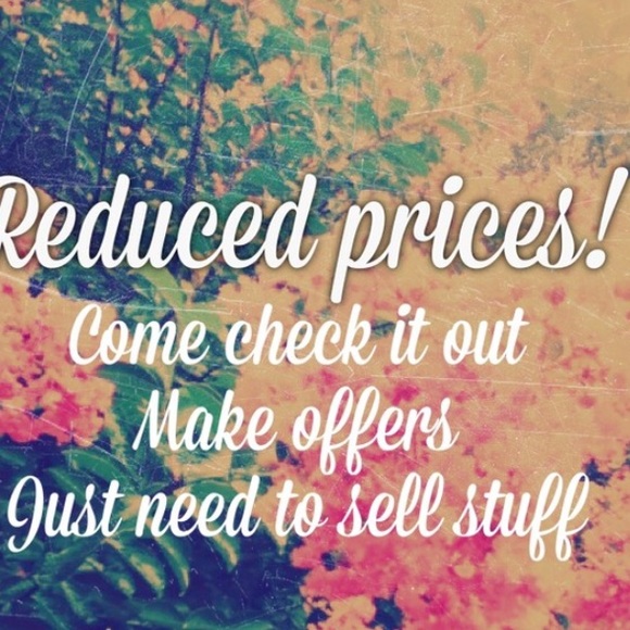 Everything must go! Make offers! - Picture 1 of 1