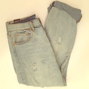 BDG straight boyfriend jeans (sz 26)