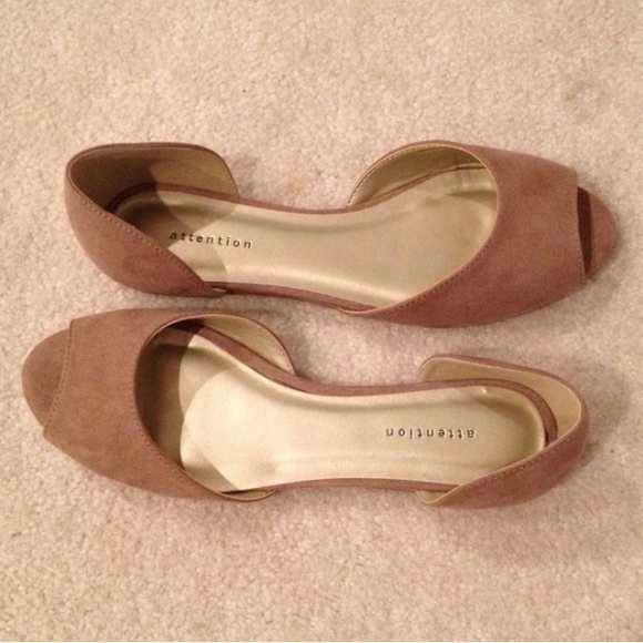 Reserved! Beige open toed flats