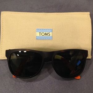 SALE ** Tom's Phoenix Sunglasses