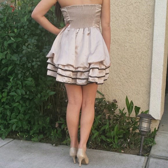 Baige Ruffle Mini Dress (SOLD) - Picture 3 of 3