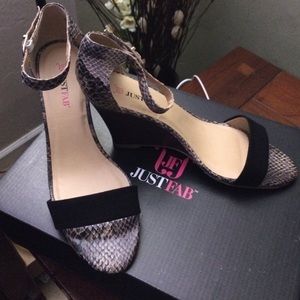 Just Fab Jacqi Black 7.5