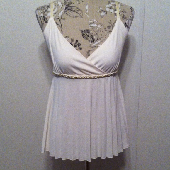 White House Black Market Tops - WHBM Off White/Gold Twist Belt Top L