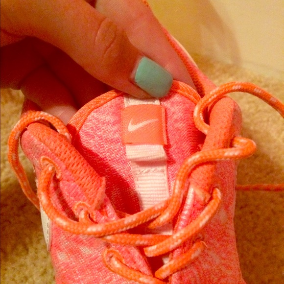 Bundle of 2 Nike shoes