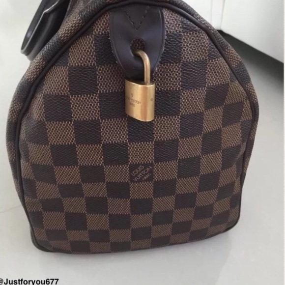 Authentic Louis Vuitton Speedy 30 - Picture 2 of 3