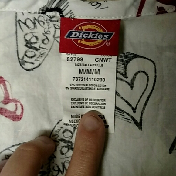 Scrub top - Picture 3 of 3