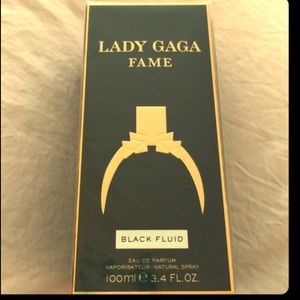 Lady GAGA black liquid perfume