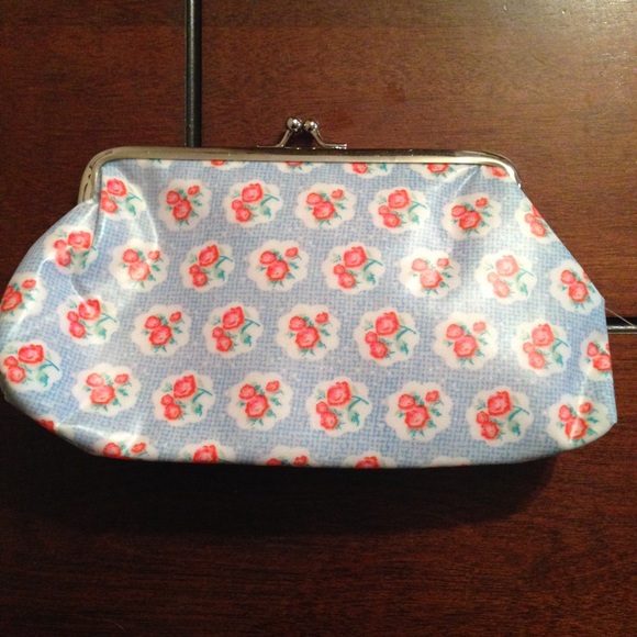 Blue floral coin pouch