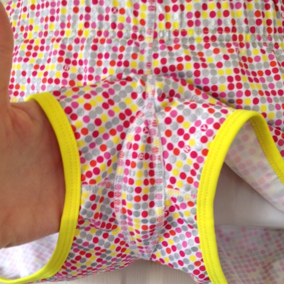 NWOT RoxyAthletix shorts - Picture 4 of 4