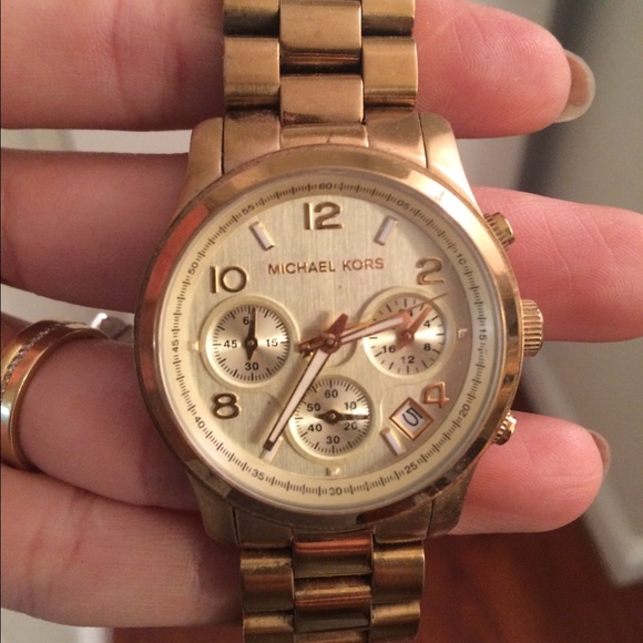Gold Michael Kors watch. Beautiful! - Picture 1 of 4