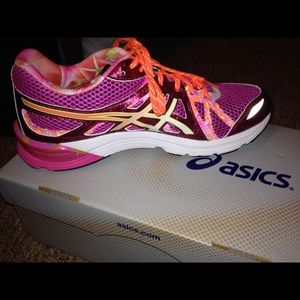 Asics Women's Gel Tennis shoes
