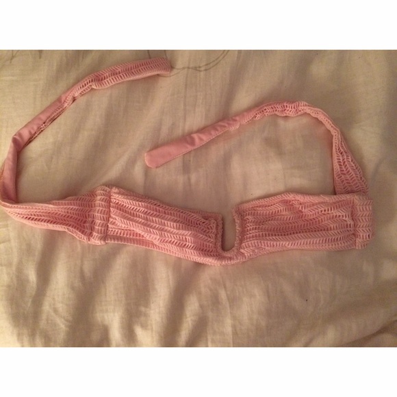 pink top