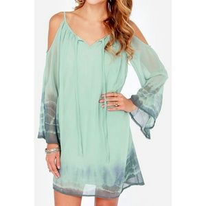 *Sold* on another closet Mint loose dress open