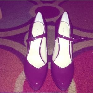 MARY JANES, NEVER WORN