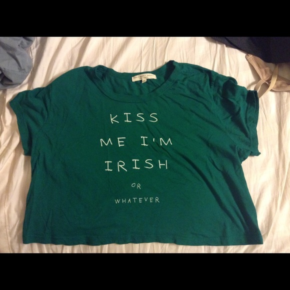 BRAND NEW "Kiss Me I'm Irish" Urban Outfitters