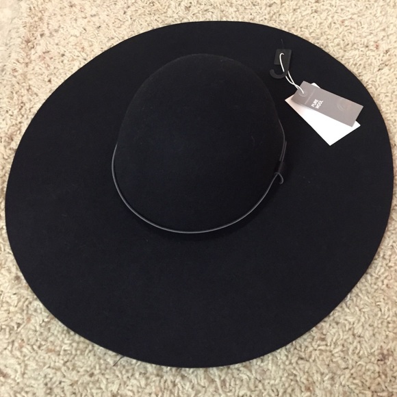 H&M Black hat!