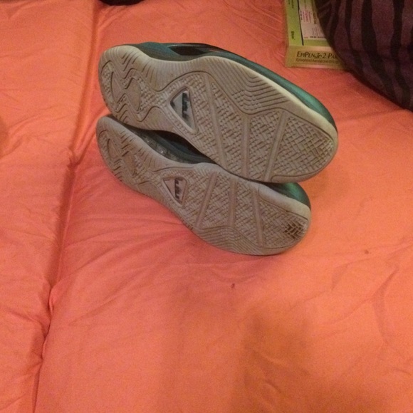 Used nike in new condition - Picture 3 of 4