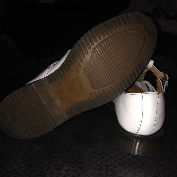 Deirdre Dr. Martens - Picture 4 of 4