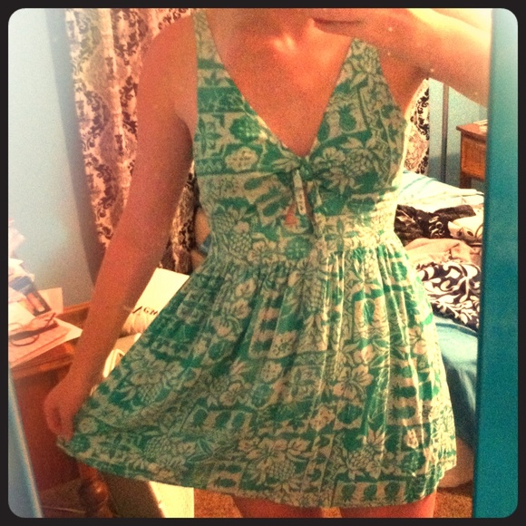 Green Hollister dress (medium)