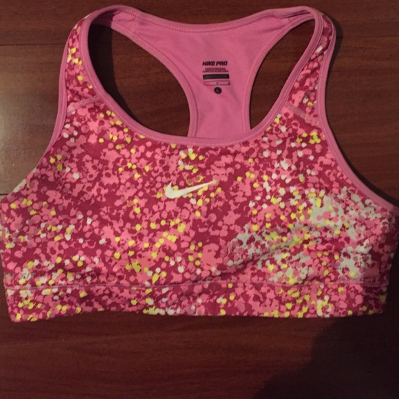 Nike pro sports bra