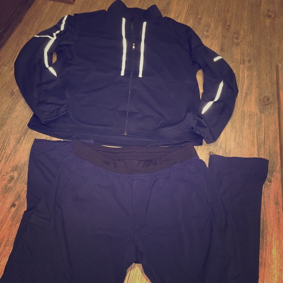 Men's lulu lemon navy blue jogger