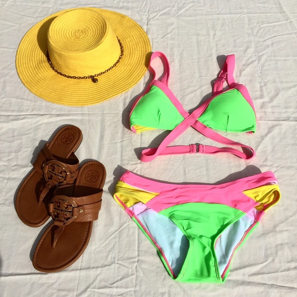 *SOLD OUT*🎉HP🎉Color block bikini set w straps - Picture 2 of 4