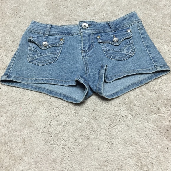 Light Rinse Jean Shorts