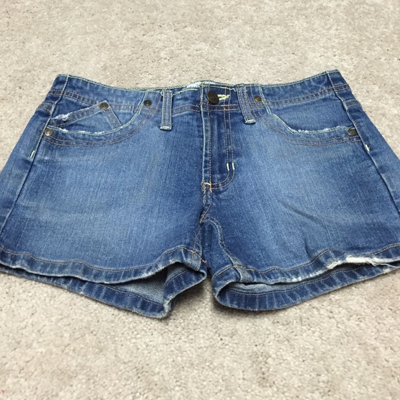 Medium Rinse Jean Shorts