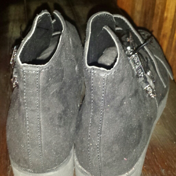 Never worn