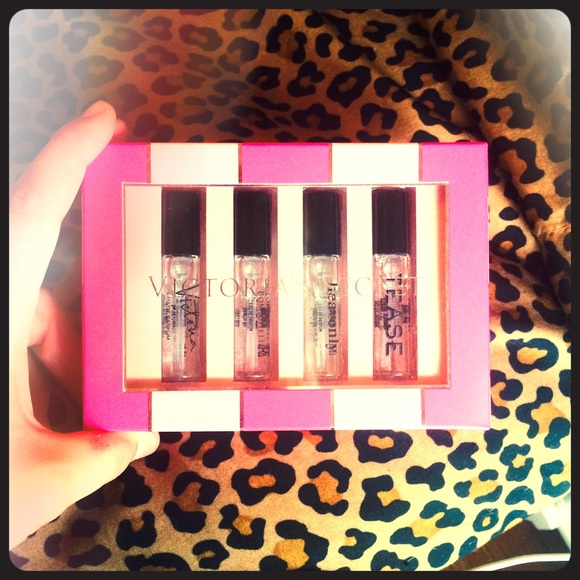 Victoria's Secret set of 4 perfumes