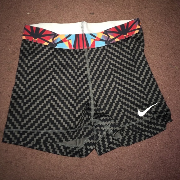 VERY CUTE NIKE PROS💕💕💕