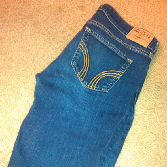 REDUCED FOR 2 HRS! Hollister Jeans