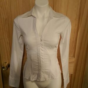 White long sleeve blouse
