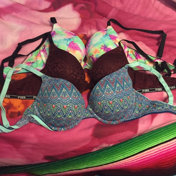Pink bra bundle push ups