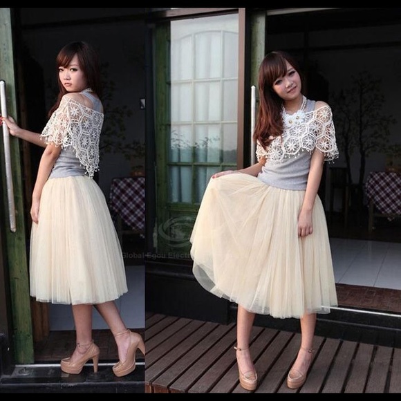 Dresses & Skirts - Beige Tulle Skirt 5 Layers