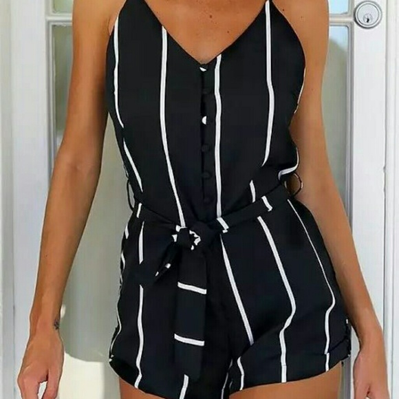 Sold***Super Cute Romper - Picture 1 of 1